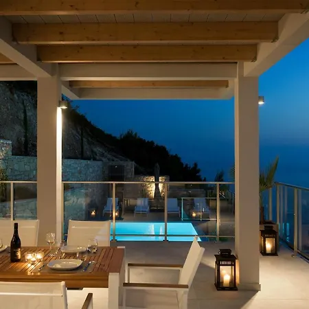 Kathisma Bay - Luxury - Helios Kalamítsi