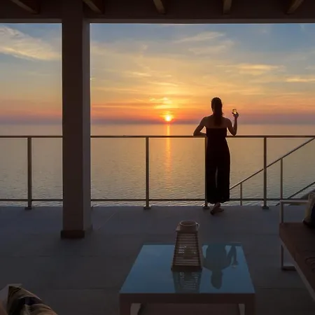 Kathisma Bay - Luxury - Helios