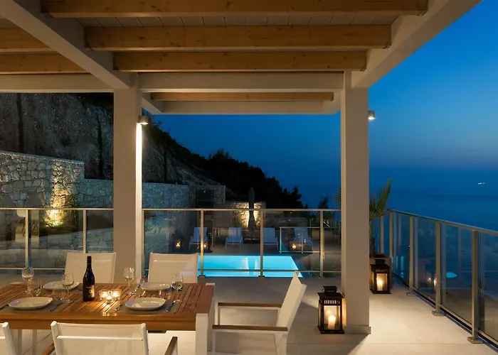 Kathisma Bay - Luxury - Helios Kalamítsi