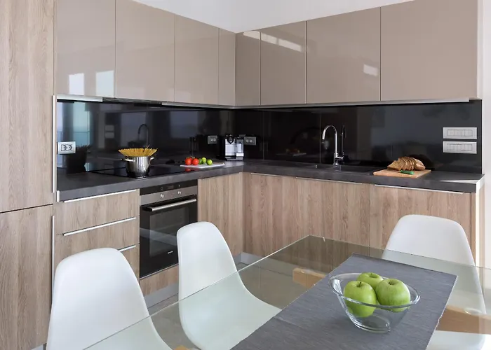 Kathisma Bay - Luxury - Helios *